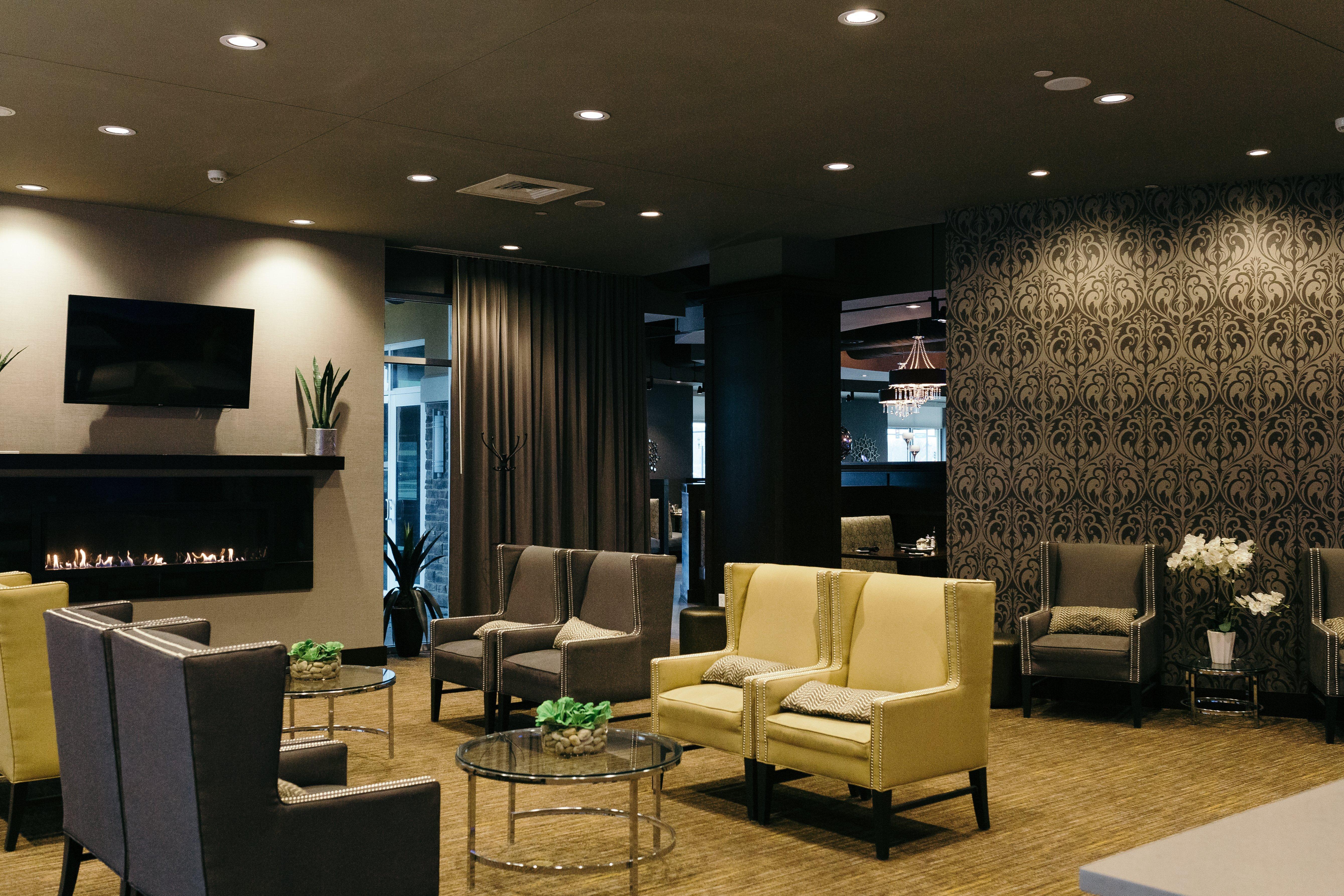 Holiday Inn And Suites East Peoria By Ihg Exteriör bild