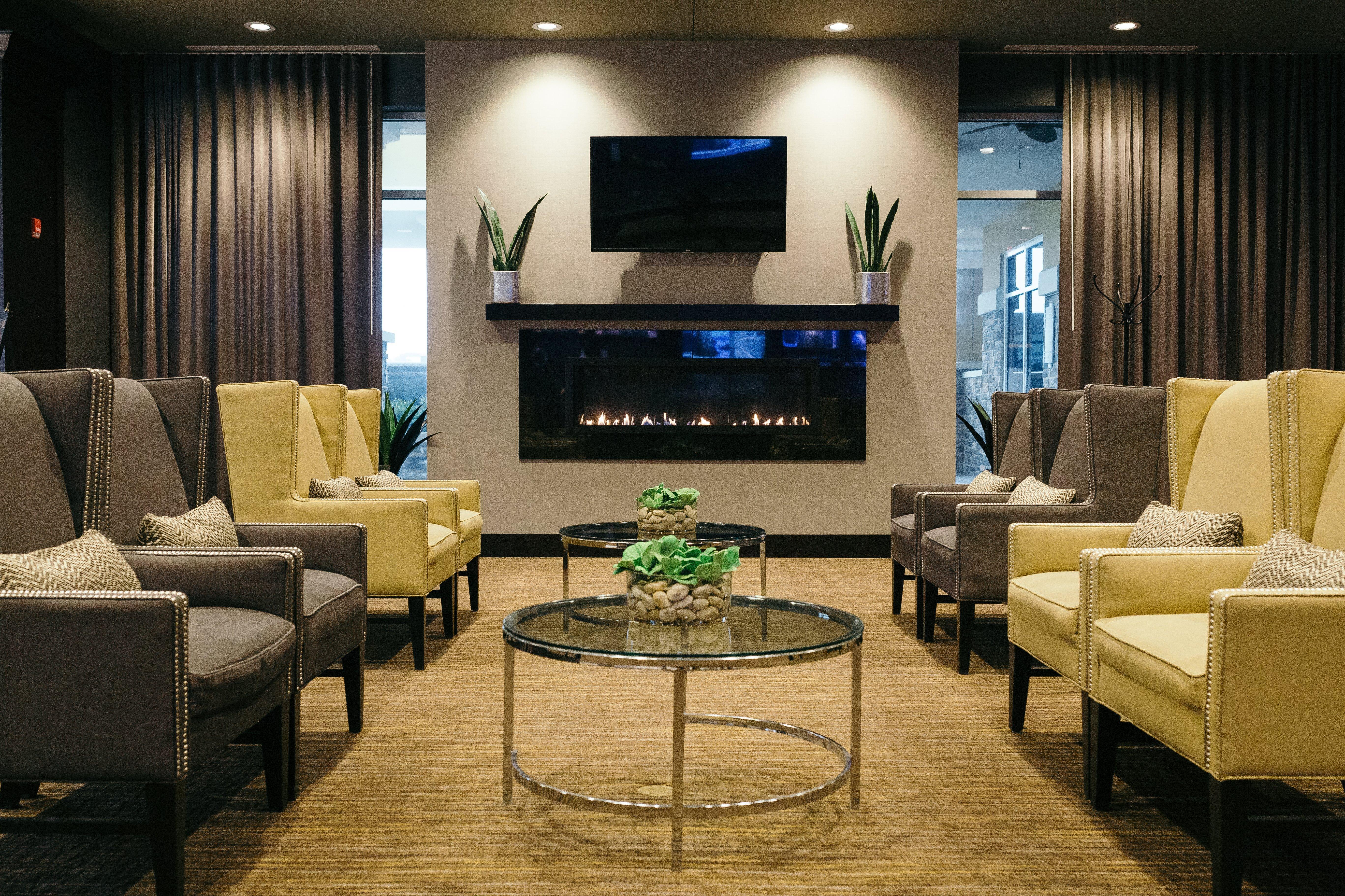 Holiday Inn And Suites East Peoria By Ihg Exteriör bild