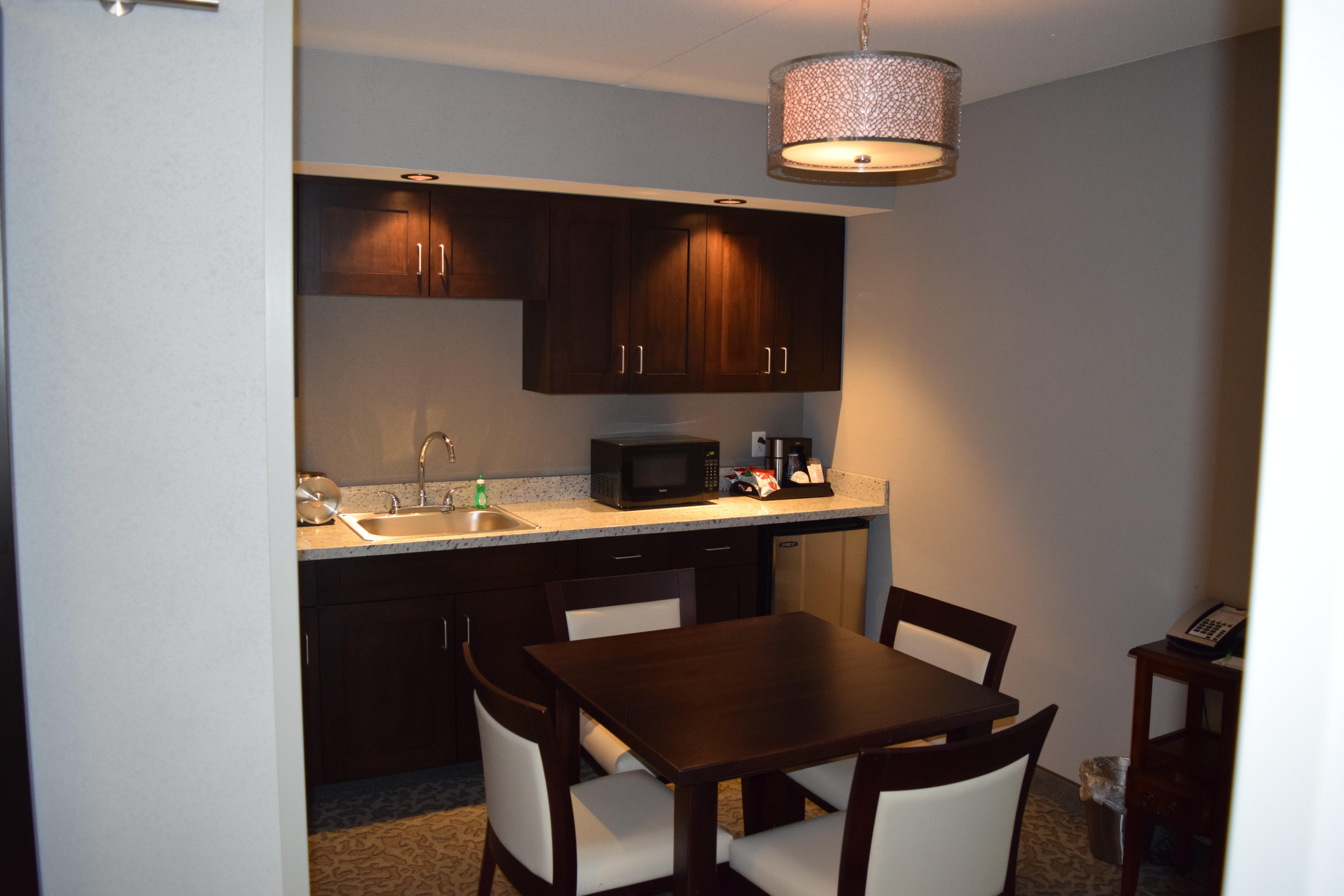 Holiday Inn And Suites East Peoria By Ihg Exteriör bild